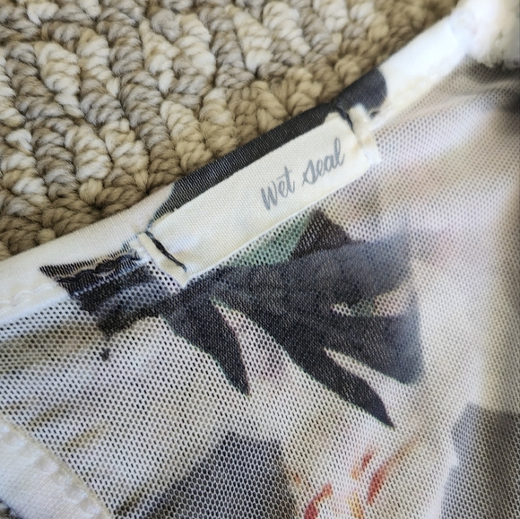 Sheer Bodysuit - Picture 4 of 7